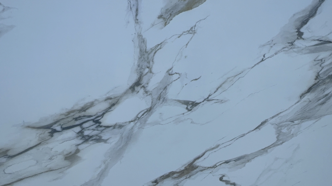 OLK1003G Calacatta Gold Новая коллекция Кварцевый камень с полной печатью под мрамор методом струйной печати высокого разрешения