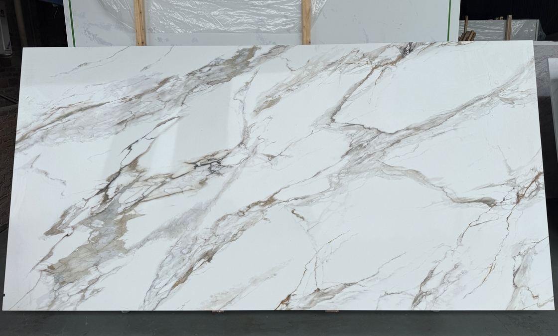 OLK1003G Calacatta Gold Новая коллекция Кварцевый камень с полной печатью под мрамор методом струйной печати высокого разрешения